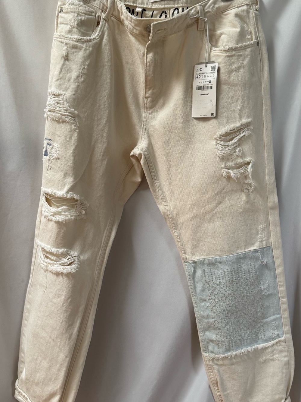 NWT Zara TRF “Don’t Look Back”‎ Distressed Patchwork Jeans Size 10